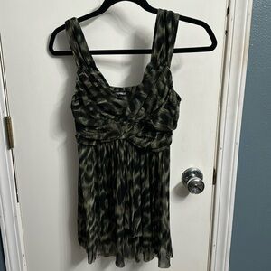 Women’s blouse, size medium